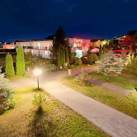 Bispol Hotel Trzebiatow  Exterior photo